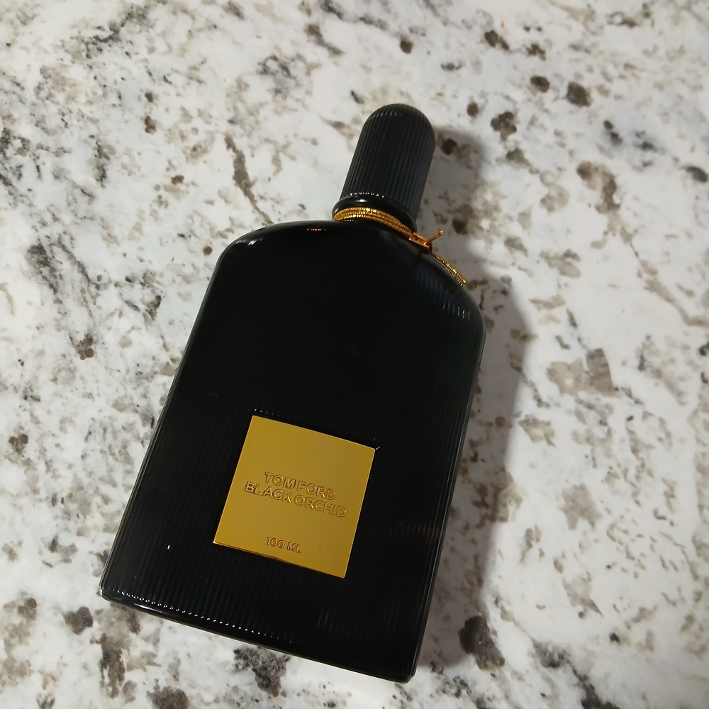 Tom Ford Black Orchid fragrance. 3.4 Oz